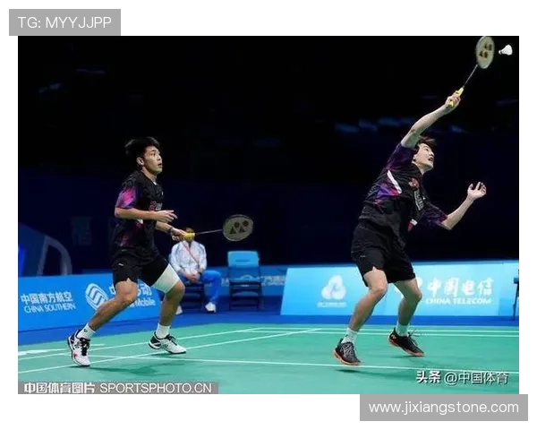 全运会羽毛球男子双打决赛 刘阳刘毅携手夺冠为家乡赢得荣耀